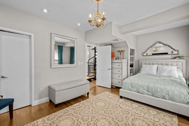 25 Phillips St PH, Boston, MA 02114