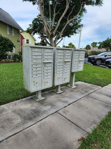 12052 ALTERNATE A1A C8, Palm Beach Gardens, FL 33410