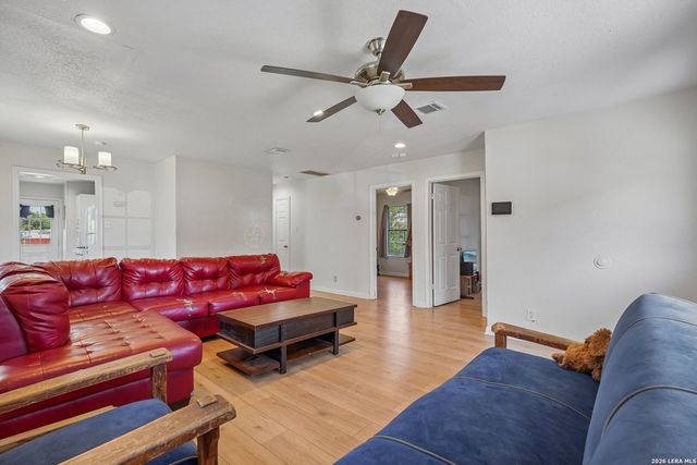 211 Rivertree, San Antonio, TX 78203