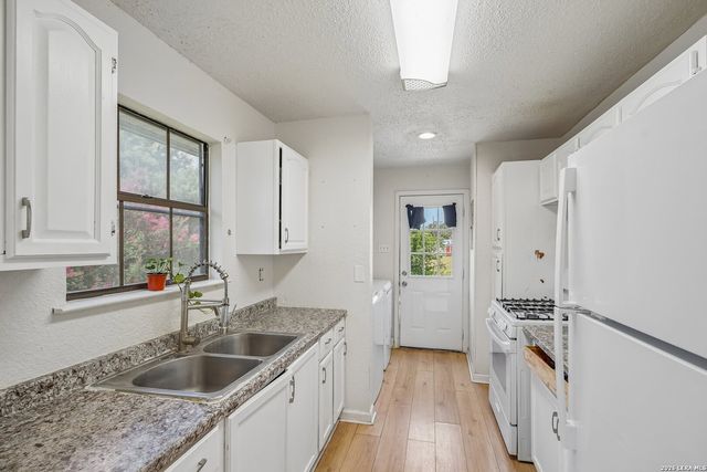211 Rivertree, San Antonio, TX 78203
