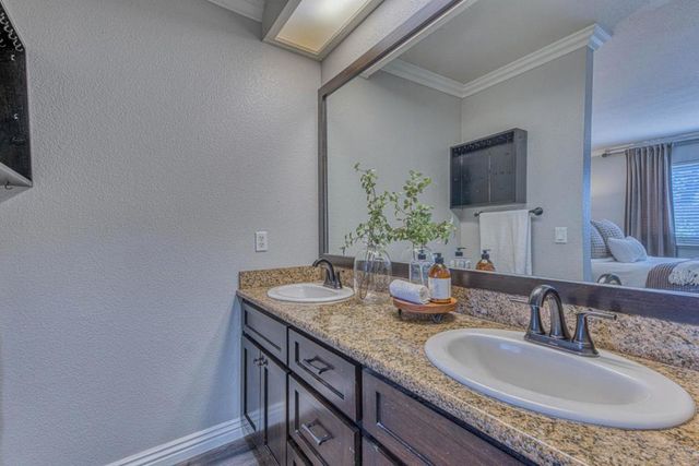1066 Eagle Drive, Salinas, CA 93905