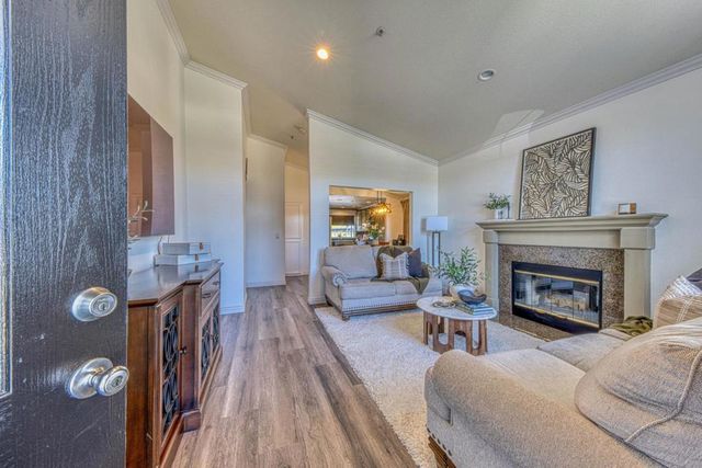 1066 Eagle Drive, Salinas, CA 93905