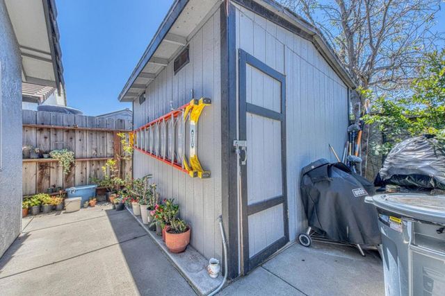 1066 Eagle Drive, Salinas, CA 93905