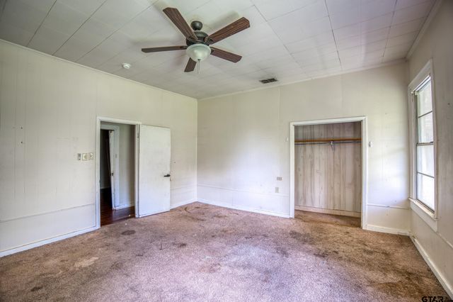 407 E Kolstad, Palestine, TX 75801