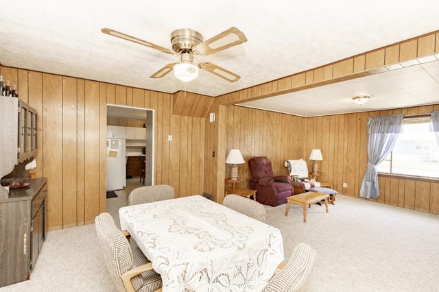 255 4th Avenue NE, Valley City, ND 58072