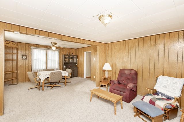 255 4th Avenue NE, Valley City, ND 58072
