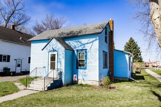 255 4th Avenue NE, Valley City, ND 58072