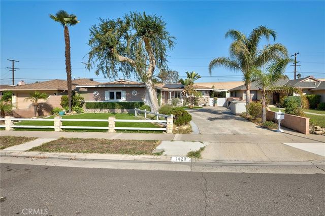1429 E Rosewood Avenue, Anaheim, CA 92805