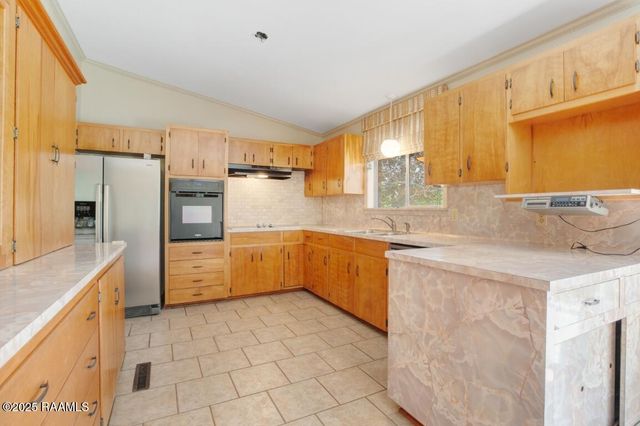 221 Beverly Drive, Lafayette, LA 70503