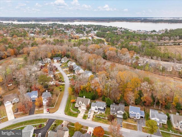 4 DOG LEG CT, Berlin, MD 21811