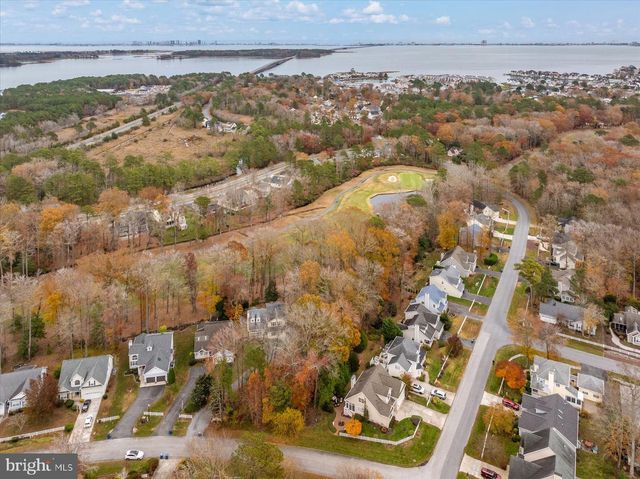 4 DOG LEG CT, Berlin, MD 21811