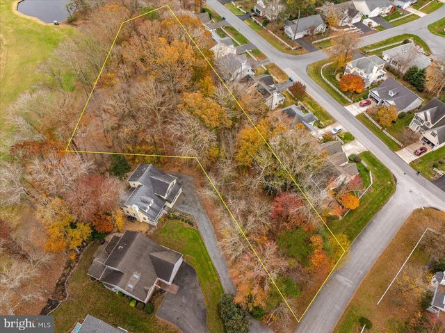 4 DOG LEG CT, Berlin, MD 21811