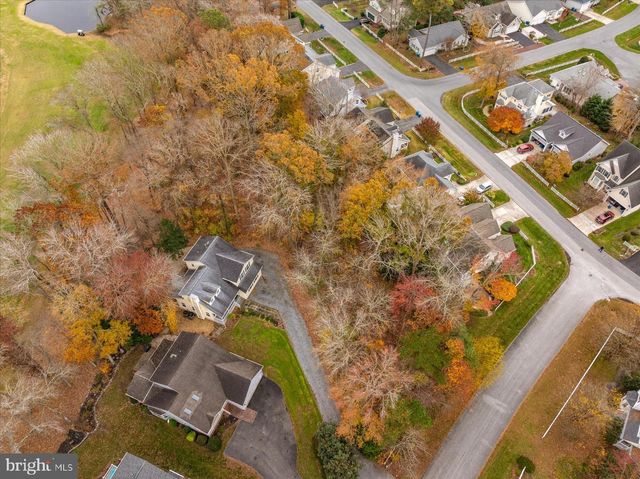 4 DOG LEG CT, Berlin, MD 21811