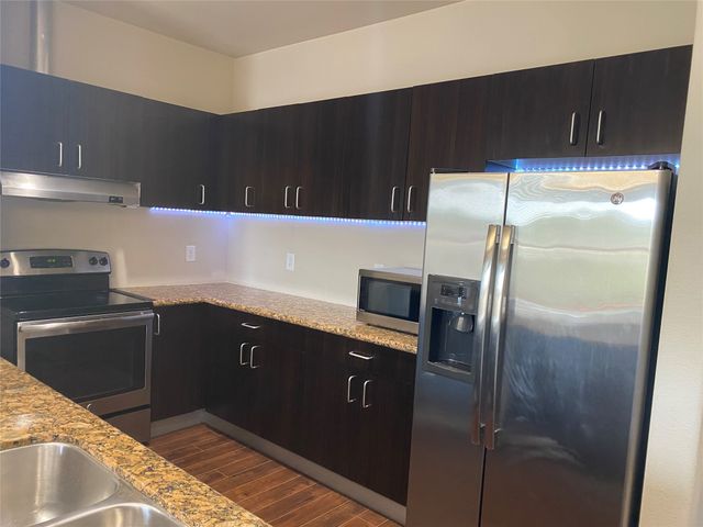 1100 W Trinity Mills Road 4046, Carrollton, TX 75006