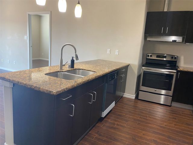 1100 W Trinity Mills Road 4046, Carrollton, TX 75006