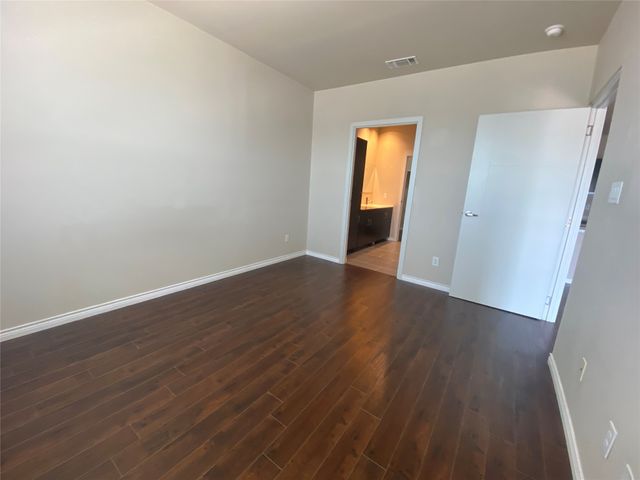 1100 W Trinity Mills Road 4046, Carrollton, TX 75006
