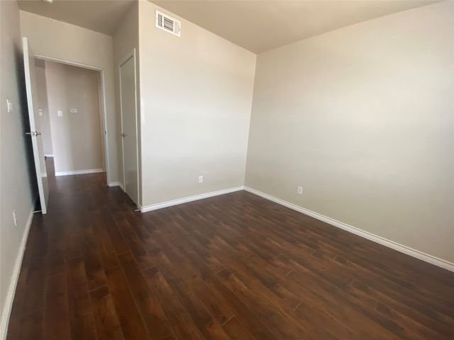 1100 W Trinity Mills Road 4046, Carrollton, TX 75006