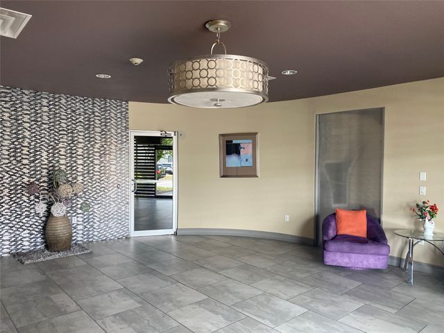 1100 W Trinity Mills Road 4046, Carrollton, TX 75006