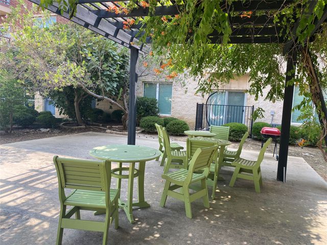 1100 W Trinity Mills Road 4046, Carrollton, TX 75006