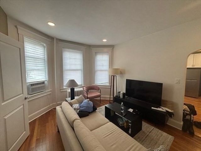 70 Strathmore 9B, Boston, MA 02135