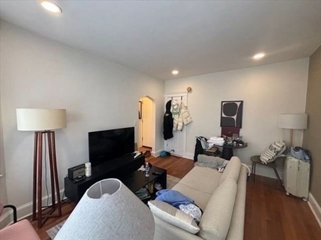 70 Strathmore 9B, Boston, MA 02135