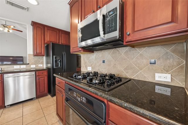 21535 Maggie Mist Drive, Richmond, TX 77406