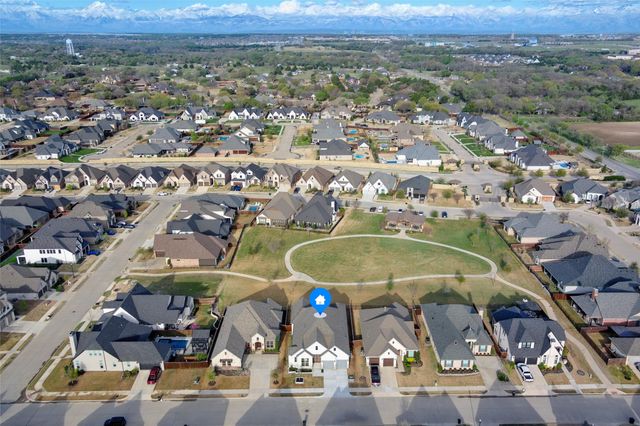 2233 Somercrest Place, Midlothian, TX 76065