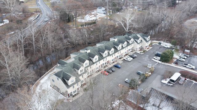 793 Federal Road 3, Brookfield, CT 06804