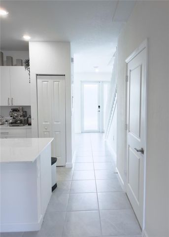 26486 SW 148th Ct, Homestead, FL 33032