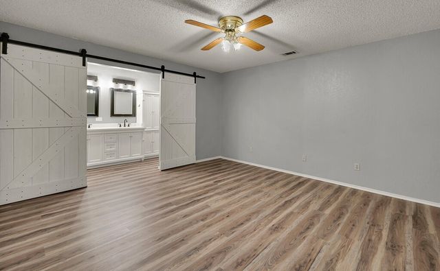 233 Thompson Circle, Lorena, TX 76655