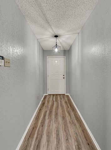 233 Thompson Circle, Lorena, TX 76655