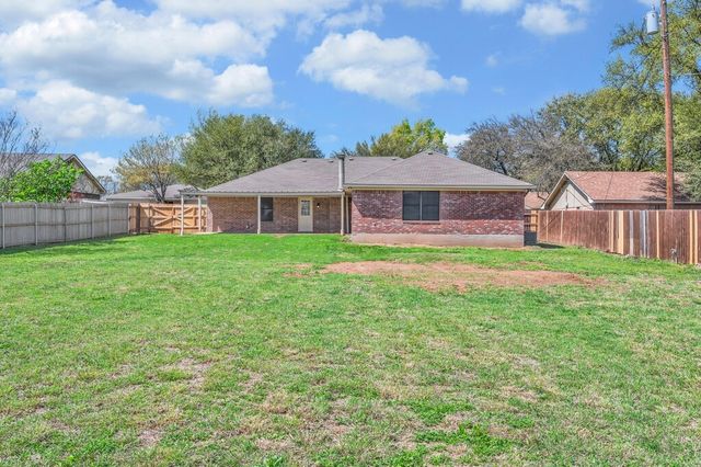 233 Thompson Circle, Lorena, TX 76655