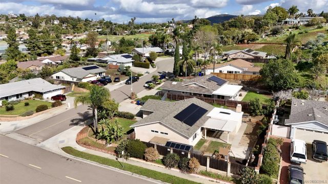 405 Joann Circle, Vista, CA 92084