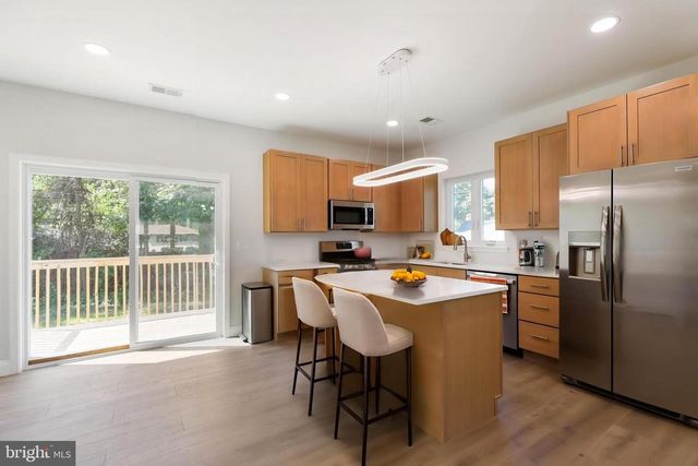 209 PARKINSON AVE, Hamilton, NJ 08610