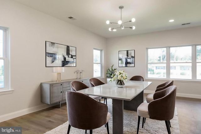 209 PARKINSON AVE, Hamilton, NJ 08610