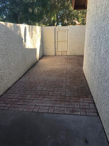 2616 W Joan De Arc Avenue, Phoenix, AZ 85029