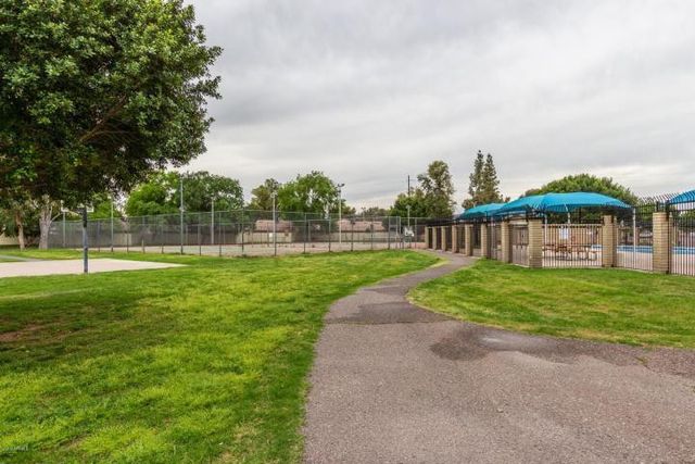 2616 W Joan De Arc Avenue, Phoenix, AZ 85029