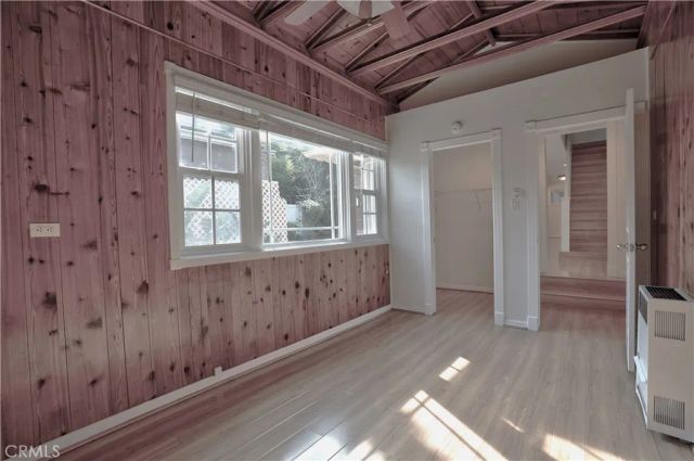 1105 N Beverly Glen, Los Angeles, CA 90077