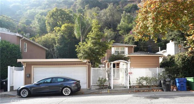 1105 N Beverly Glen, Los Angeles, CA 90077
