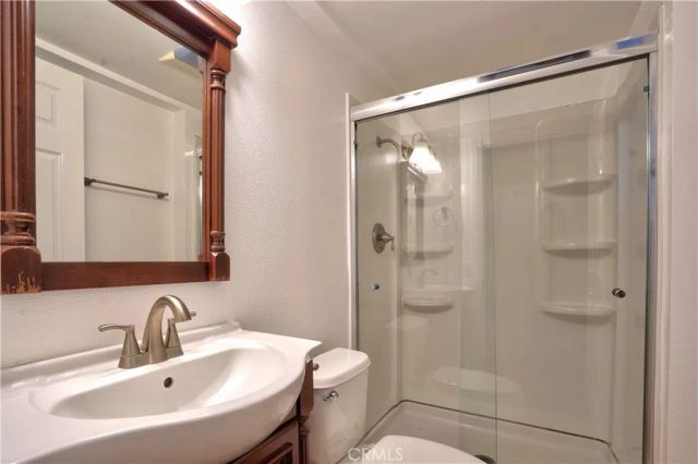 1105 N Beverly Glen, Los Angeles, CA 90077