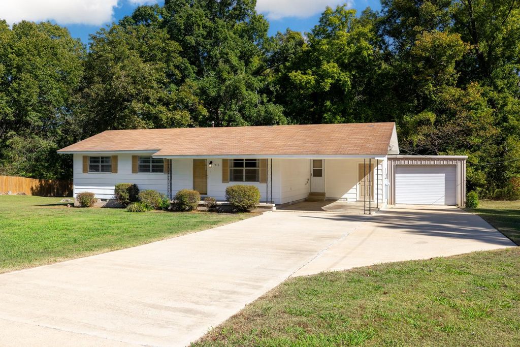1476 CRIGGER RD, Millington, TN 38053
