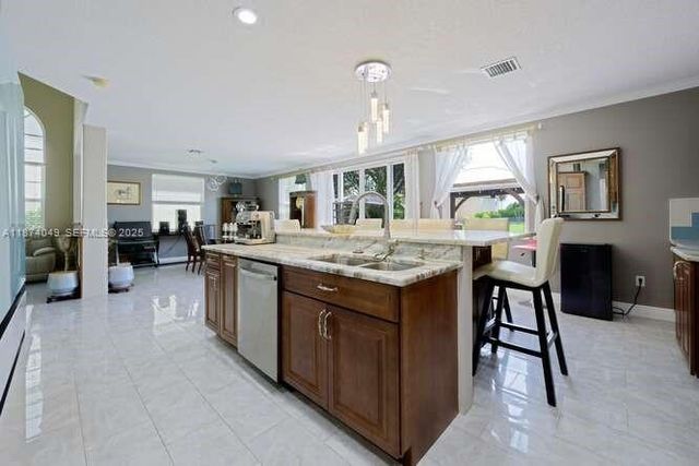9770 Scribner Lane, Wellington, FL 33414