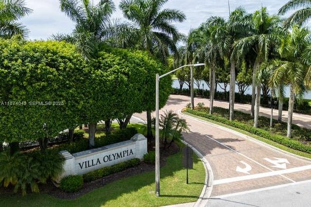 9770 Scribner Lane, Wellington, FL 33414