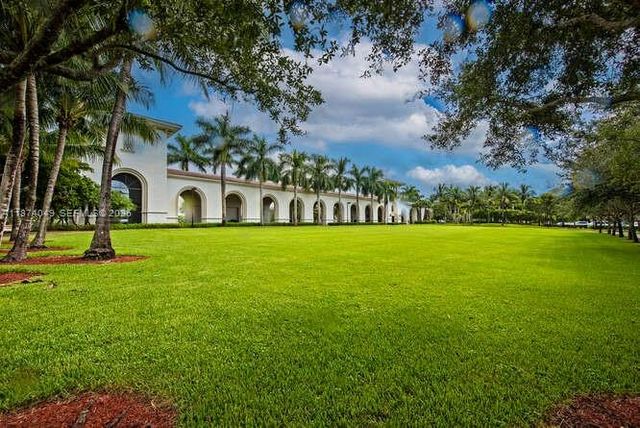 9770 Scribner Lane, Wellington, FL 33414