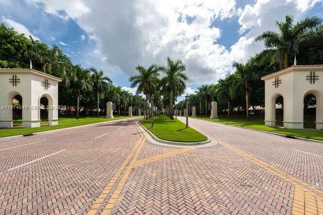 9770 Scribner Lane, Wellington, FL 33414