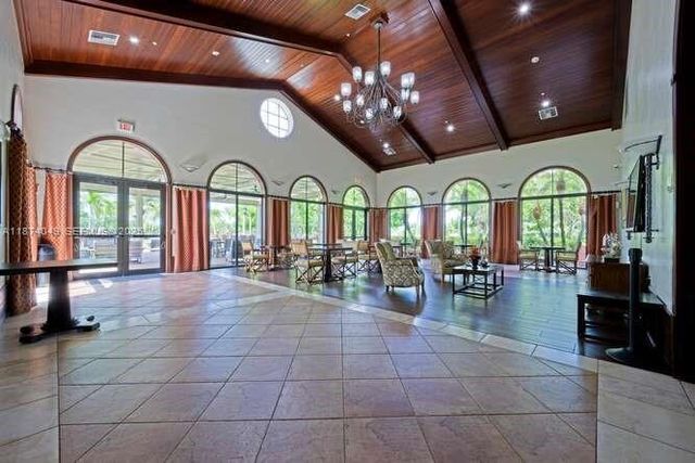 9770 Scribner Lane, Wellington, FL 33414