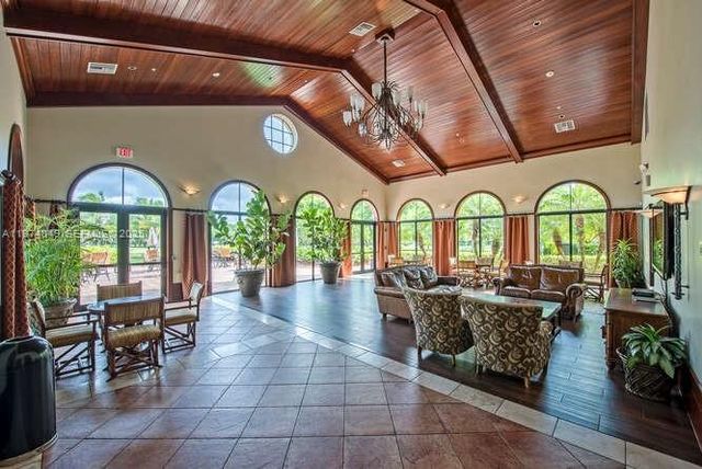 9770 Scribner Lane, Wellington, FL 33414
