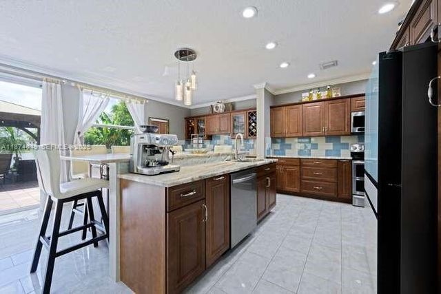 9770 Scribner Lane, Wellington, FL 33414