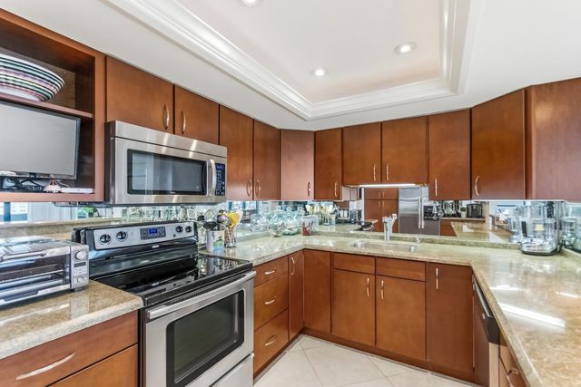 115 Lakeshore Drive 448, North Palm Beach, FL 33408