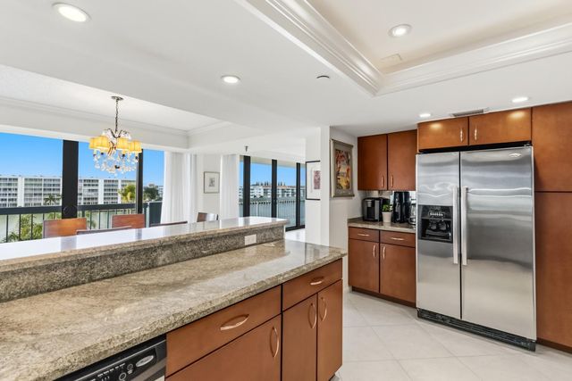 115 Lakeshore Drive 448, North Palm Beach, FL 33408